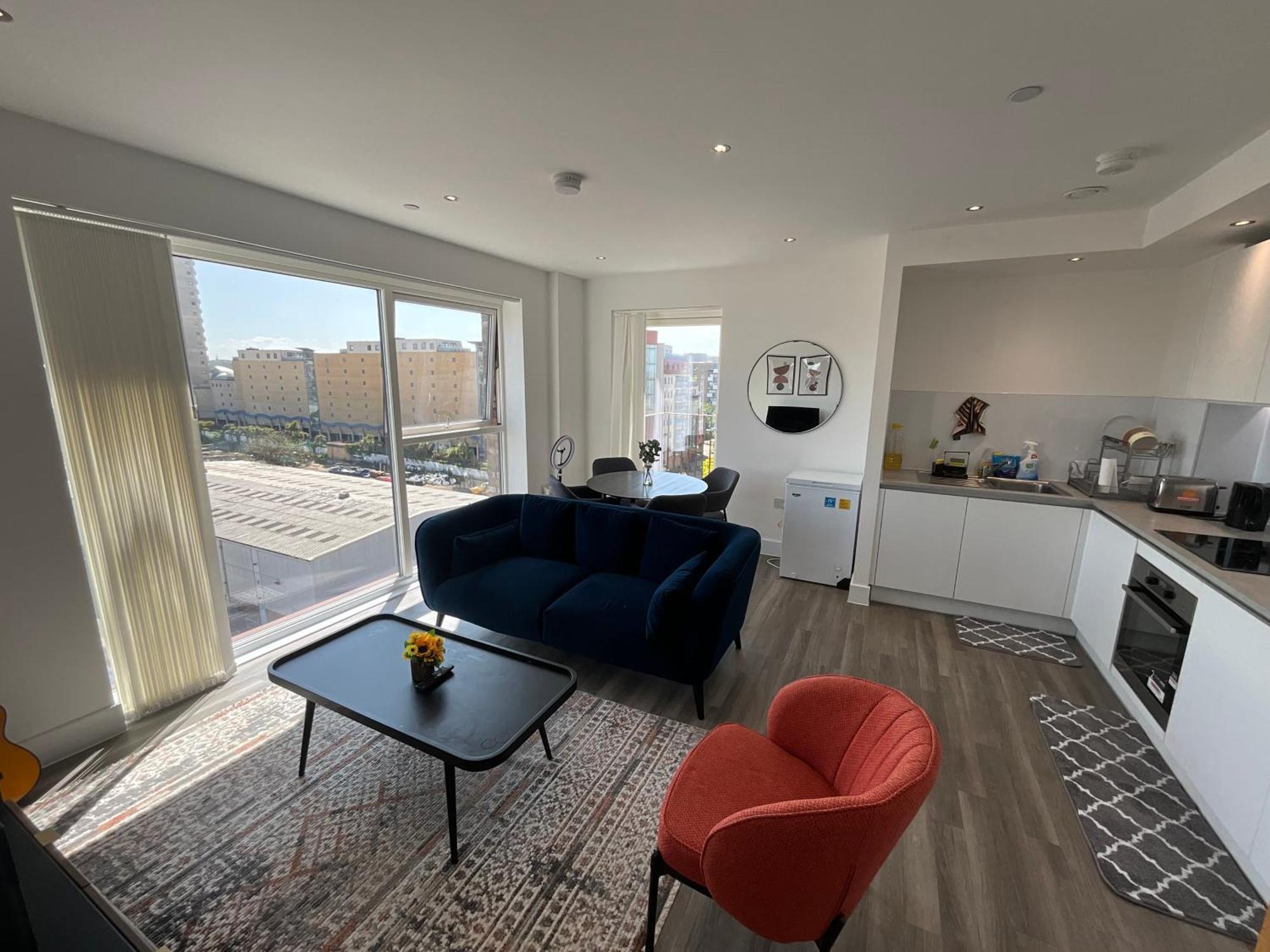 Deluxe Double Bed In Shared Apt Near Canary Wharf, City Airport & O2 Arena With Thames View London Ngoại thất bức ảnh